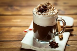 Cioccolata calda con panna