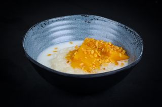 Mango sticky rice