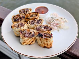 Кебаб з телятиною та сиром в лаваші (200/100g)