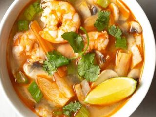 Суп Том Ям з морепродуктами (400г)