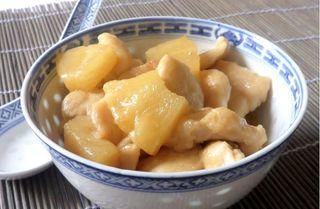 Pollo con ananas