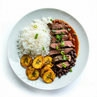 Carne Asada de Res Con Gallopinto Y Tajadas