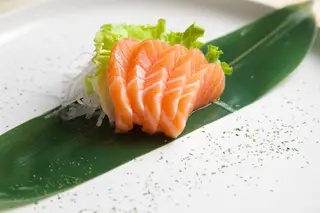 500 - Sashimi di salmone 6 pz