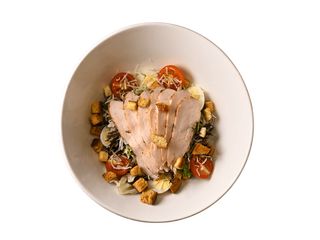 Салат з печеною куркою (240g)