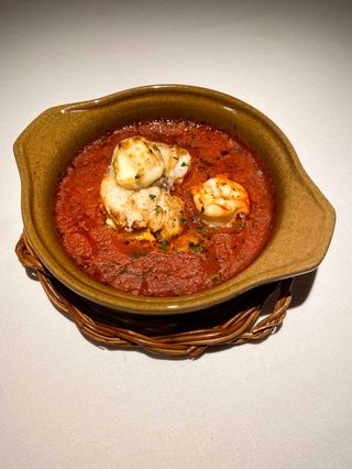 Tapa Rape Cariñoso Al Alioli Suave