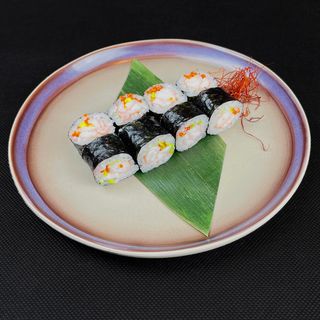 Hosomaki gotowana krewetka z porem i tobiko