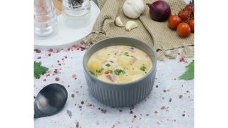 Ciorba de cartofi cu afumatura