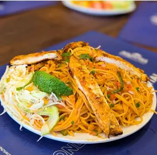 Spaghetti and chicken breast