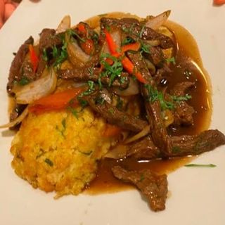 Tacu Tacu Con Lomo Saltado