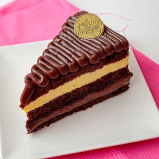 Fatia de bolo Maracujá com Chocolate 