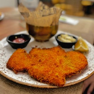 MILANESA DI POLLO