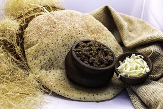 Մսով Պանիրով Քունջութ/ Ham & Cheese Sesame 