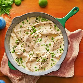 Фрикасе из куриного филе в сливочном соусе