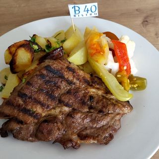 Meniu Ceafa de porc la grătar  550 g