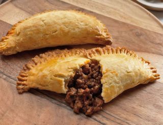 Empanada de carne (porción)