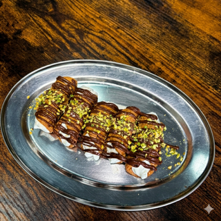 Mini Canoli Pistachio