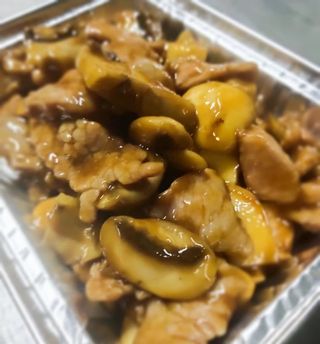 49. Ternera Con Champiñones
