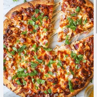 B.B.Q Pizza (Mediana)