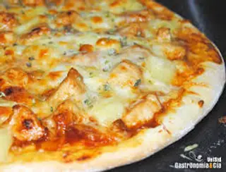 Pizza Con Polo 24 cm