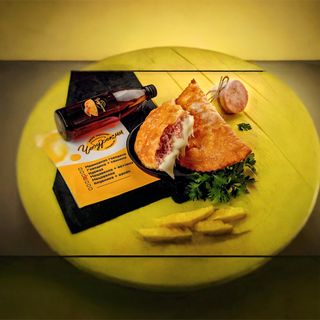 Чебурек с ветчиной и сыром (165г)