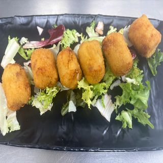 Croquetas de parmesano y bacón