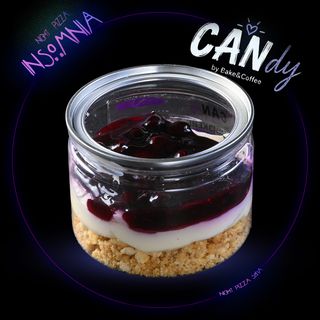 CanDy Чийзкейк с бял шоколад и сладко от боровинки
