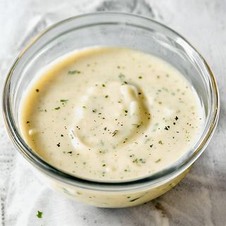 Sos czosnkowy własnoręcznie robiony