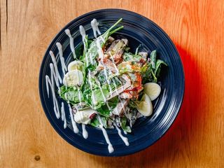 Салат з копченим яловичим язиком (210g)