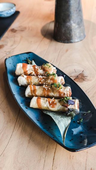 Spring rolls vegetales (4 uds)