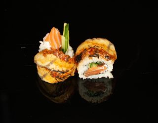 California roll węgorz z łososiem 8szt