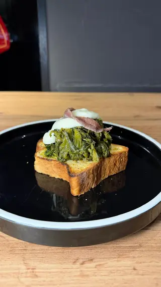 Bruschetta scarola e alici