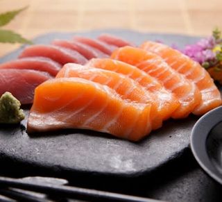 B11. Sashimi (12 Uds.)