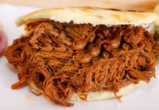 Arepa De Carne Mechada 