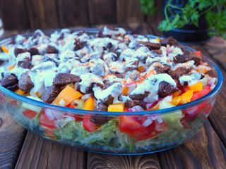 Sałatka z wołowiną