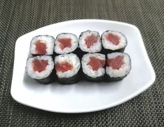 Maki de atún (8 pzas.)