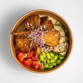 Full Circle Salad Bowl s prženim bukovačama