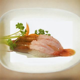 65. Amaebi nigiri