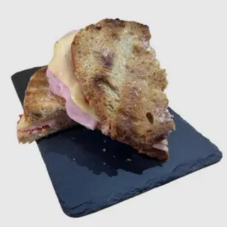 Mixta Portuguesa Jamón Y Queso 