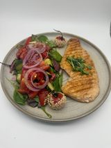 Steak de pui cu garnitură