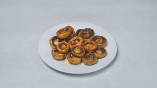 Pečurke na žaru punjene mocarelom