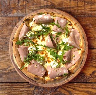 Піца Римська з Мортаделой та фісташками 35 см / Pizza mortadella e pistacchio (700g)