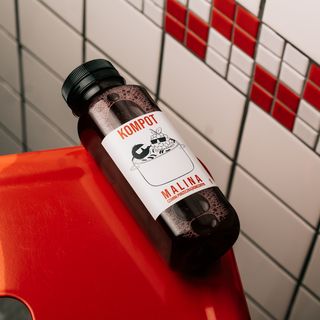 Kompot malina, porzeczka, rozmaryn