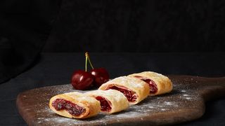 Strudel LUCA z Wiśnią