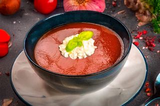 Zupa pomidorowa z makaronem