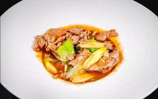 079 Manzo saltato con zenzero e cipollotto