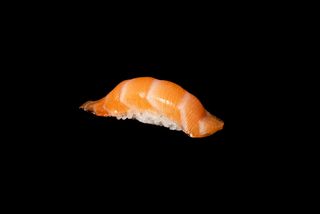 Nigiri Salmone