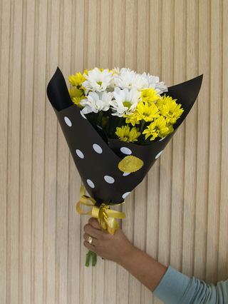 Ramo Flower Bag, Flores De Temporada (Pequeño)