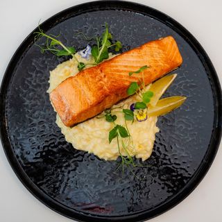 Somon cu rizotto si parmezan