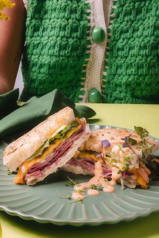 Sándwich pastrami crazy