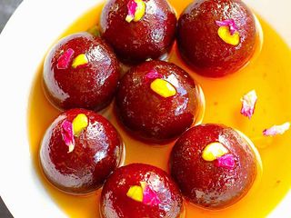 HOT  GULAB JAMUN